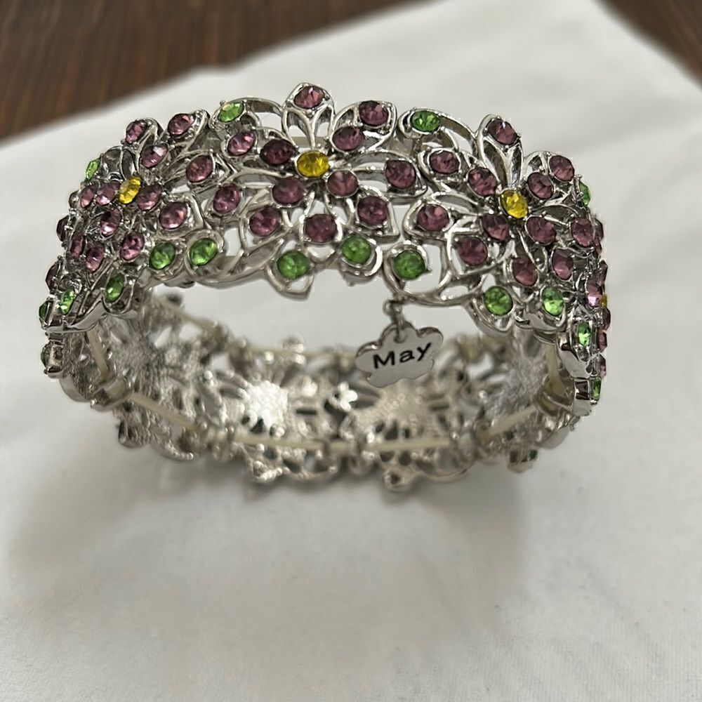 Gorgeous bracelet